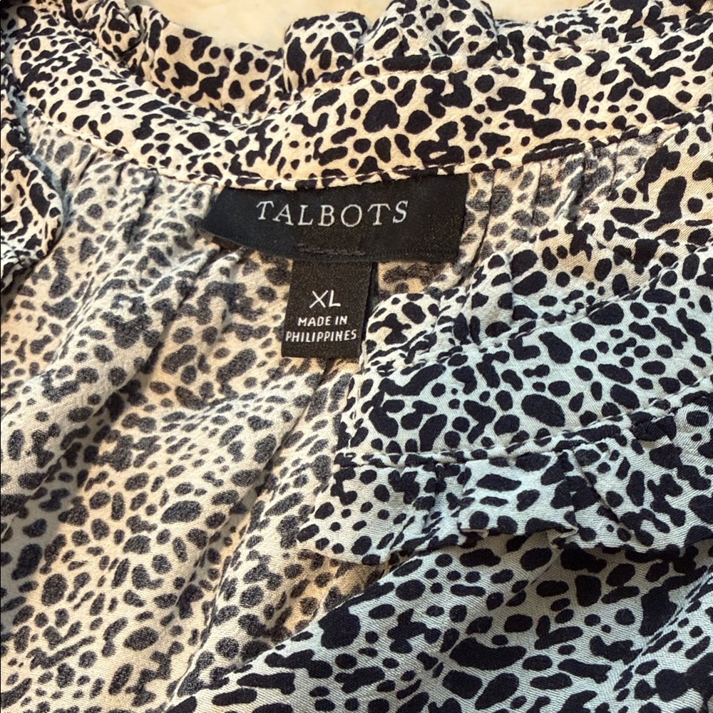 Talbots Black and White Sleeveless Blouse - Picture 2 of 4